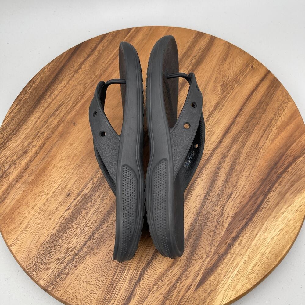 Classic Crocs Flip Flops Womens Size 9 Black Casual Comfort Walking Beach Summer - Picture 6 of 9